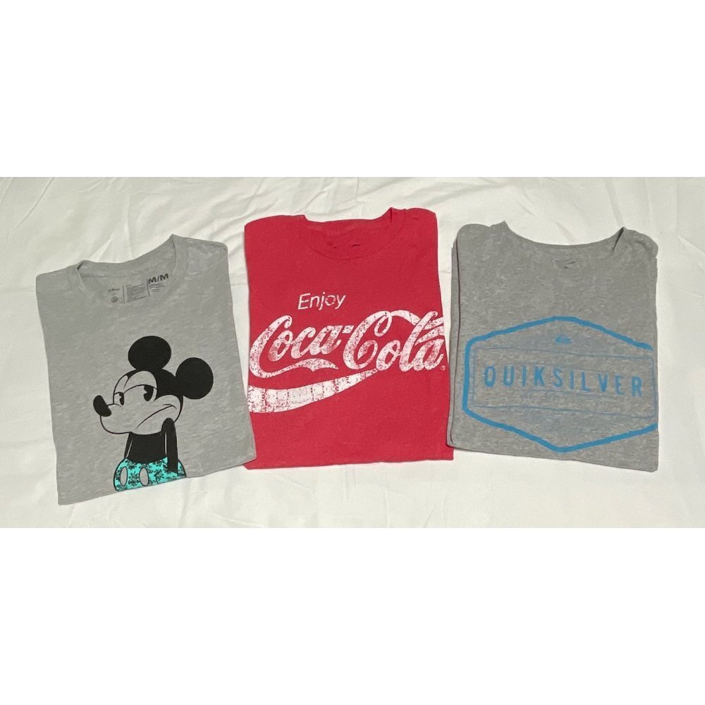 Bundle of 3 Men's Graphic T-Shirts Size Medium